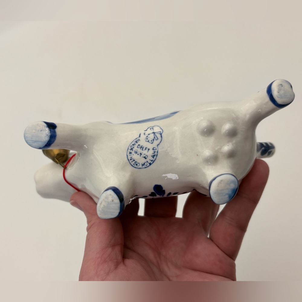 Charming Vintage Hand-painted  Delft Holland Blue and White Ceramic Cow Creamer - Picture 9 of 14